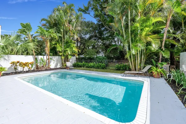 a view of a jacuzzi with a yard