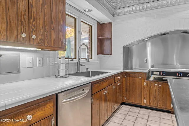 $879,000 | 2000 Airport Road, Whispering Pines, NC 28327