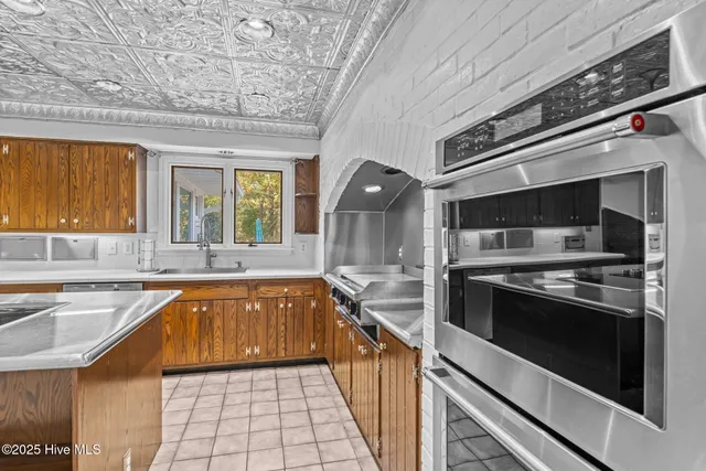 $879,000 | 2000 Airport Road, Whispering Pines, NC 28327