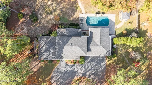 $879,000 | 2000 Airport Road, Whispering Pines, NC 28327