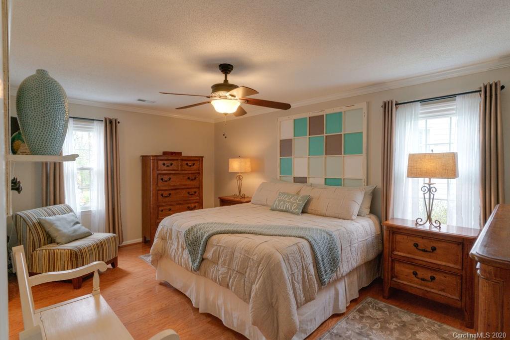 4708 Truscott Road Charlotte, NC 28226 - Photo 8 of 29 Gallery Image 8