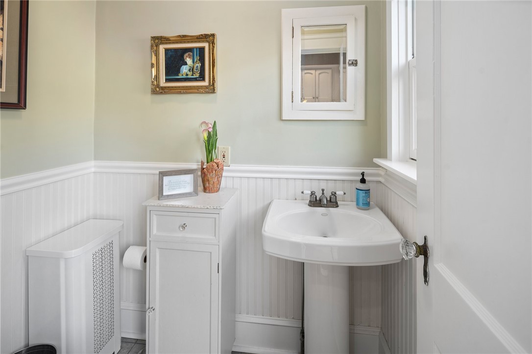 33 Walnut Road Barrington, RI 02806 - Photo 15 of 37