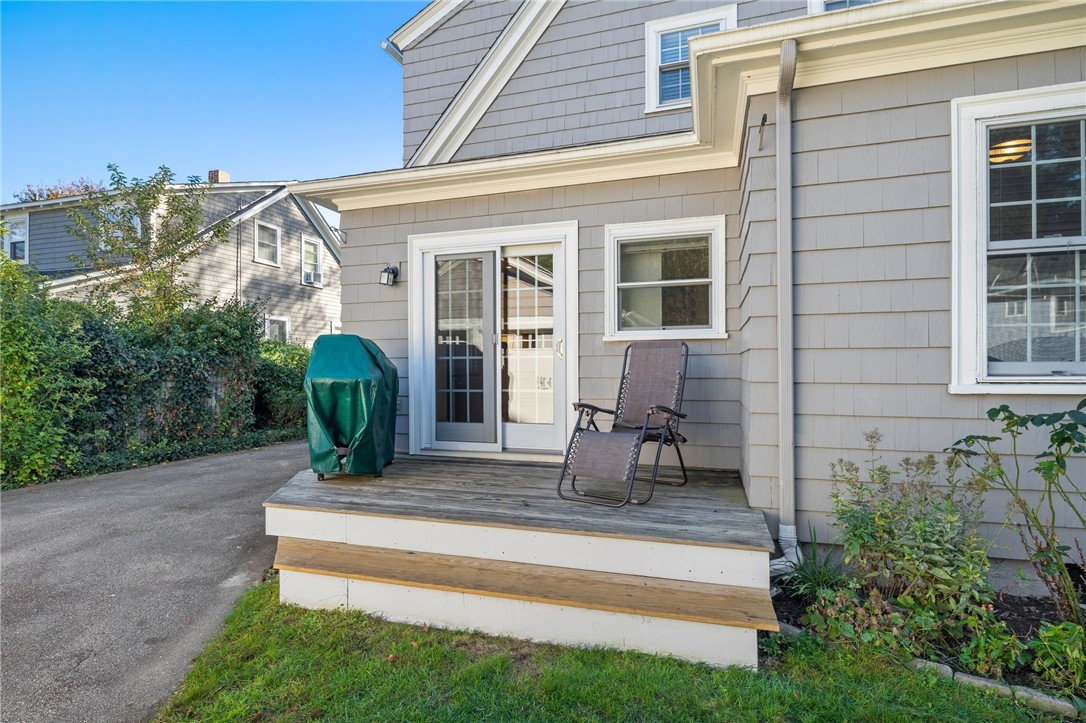 33 Walnut Road Barrington, RI 02806 - Photo 32 of 37