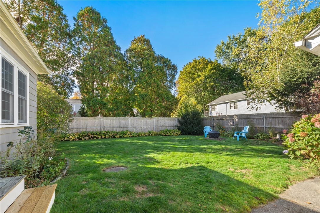 33 Walnut Road Barrington, RI 02806 - Photo 33 of 37