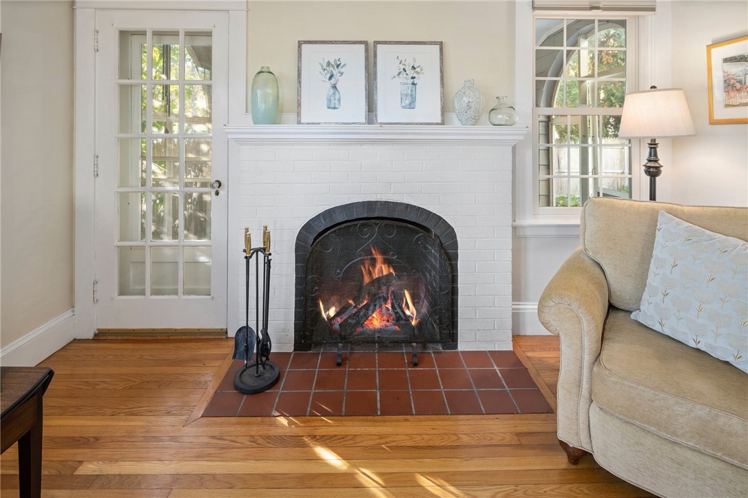 33 Walnut Road Barrington, RI 02806 - Photo 6 of 37