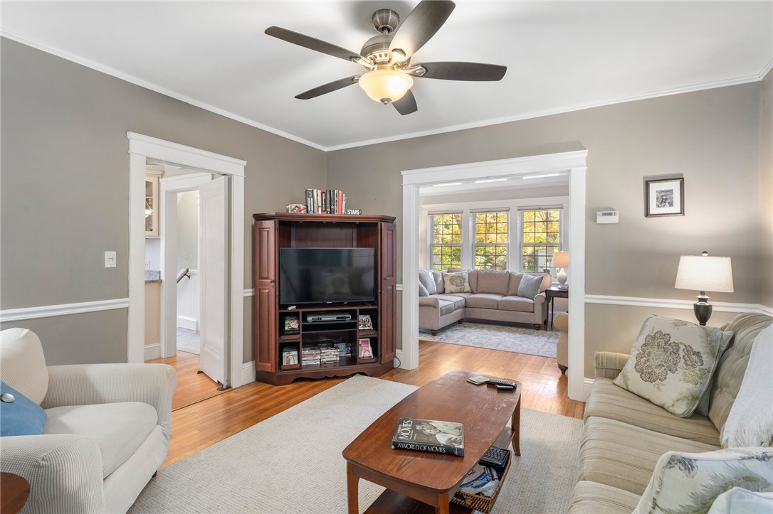 33 Walnut Road Barrington, RI 02806 - Photo 9 of 37