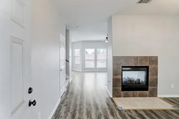 $2,100 | 15530 Hickory Dale Street, Cypress, TX 77429