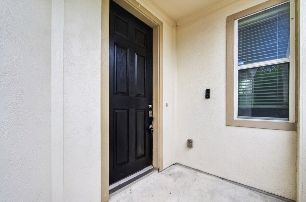 1202 Cedarpost Tree Springs Place Houston, TX 77055 - Photo 5 of 45 a view of an entryway of a house