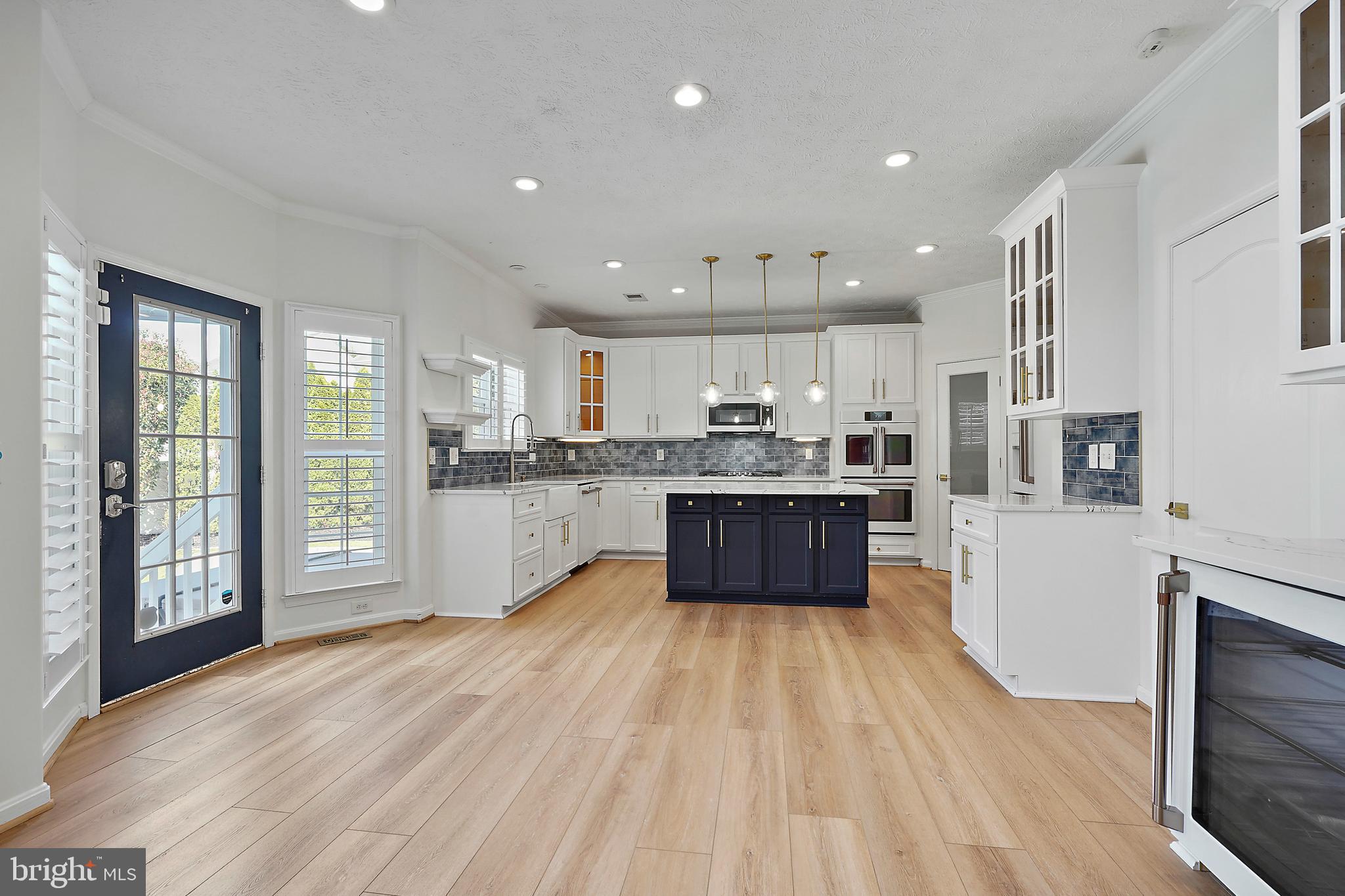 805 Rayquick Road Warrenton, VA 20186 - Photo 5 of 49 Just Beautiful -Access to Pool Deck