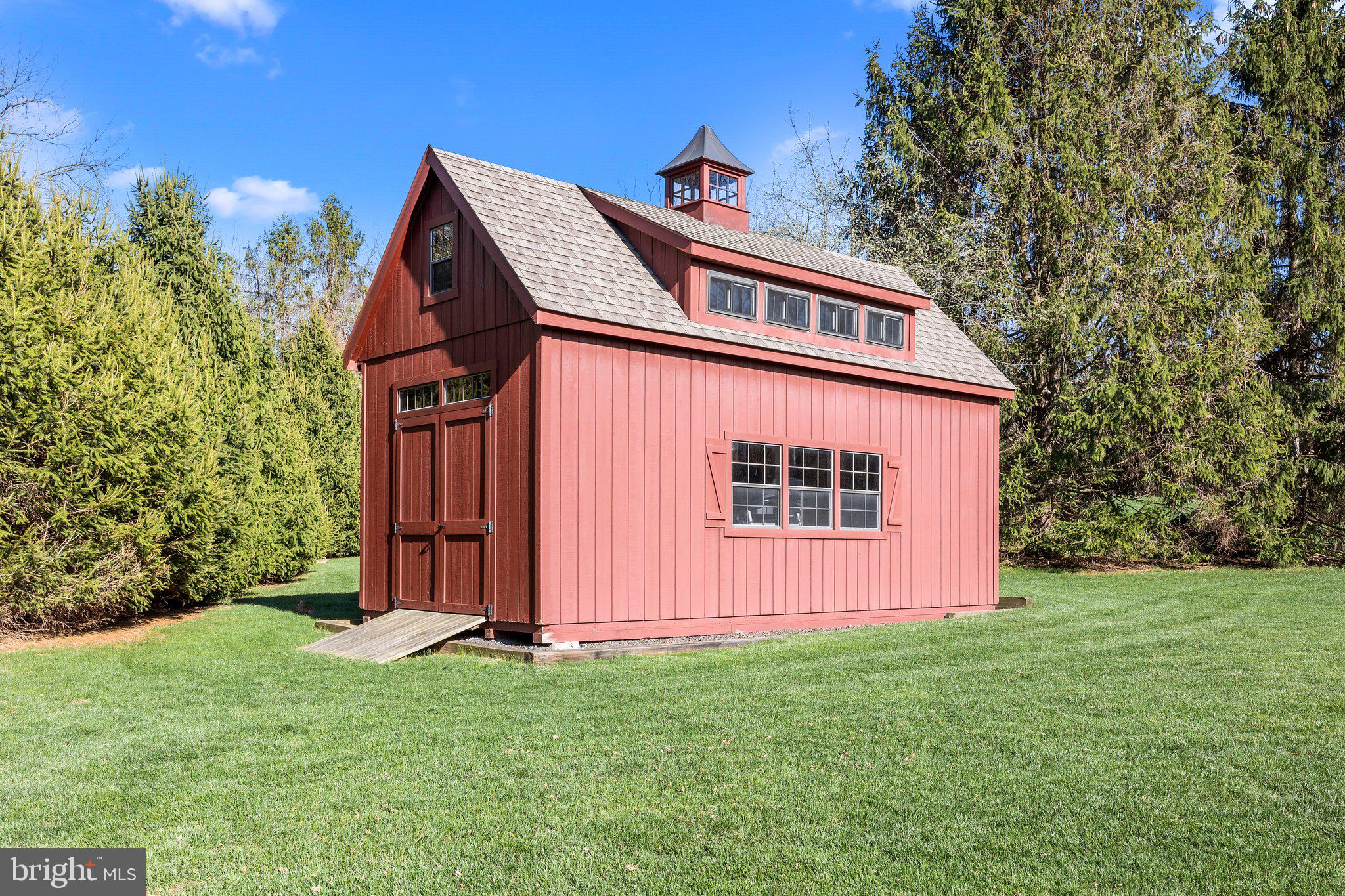 85 Brownsburg Road Newtown, PA 18940 - Photo 54 of 66 a front view of a house with garden