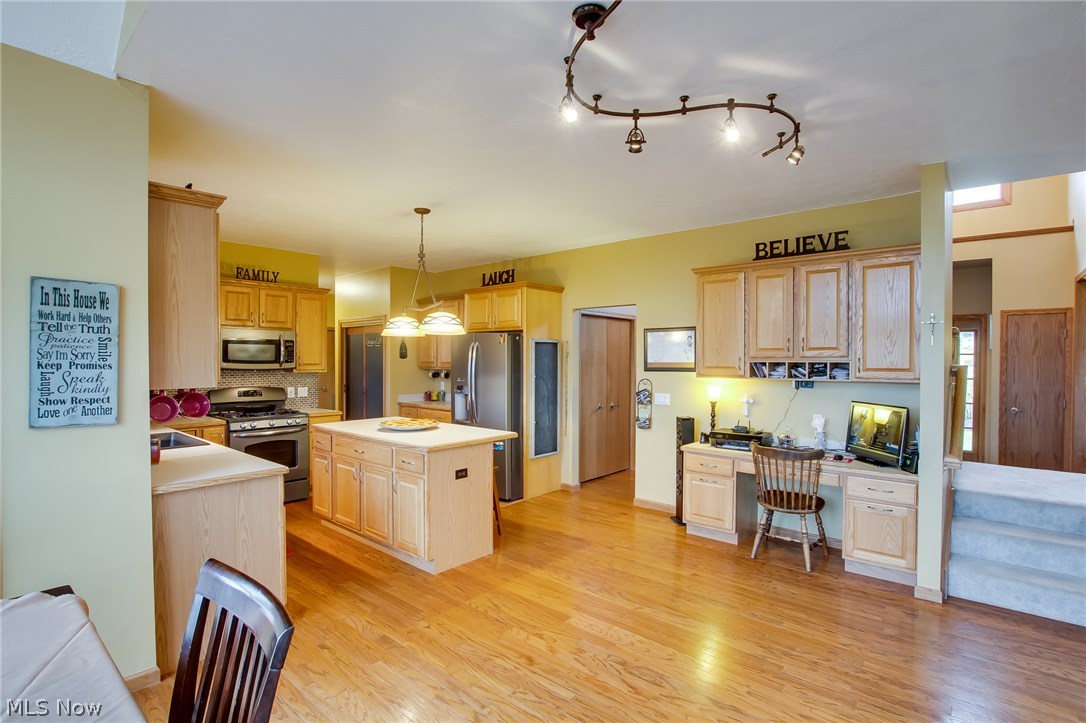 9585 Bascom Road Chardon, OH 44024 - Photo 9 of 25 Gallery Image 9