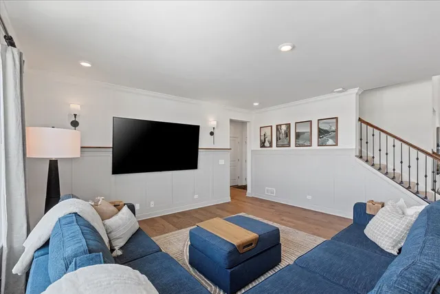 $519,900 | 1069 Ardmoor Drive, Crystal Lake, IL 60012