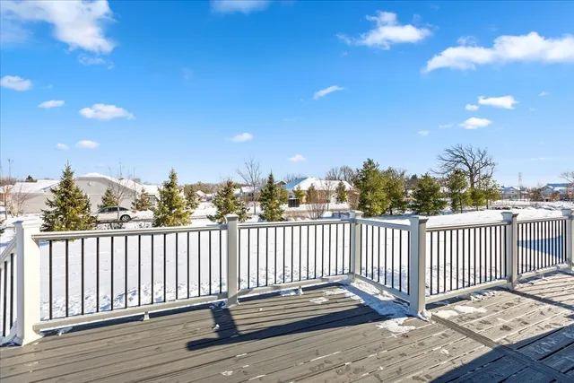 $519,900 | 1069 Ardmoor Drive, Crystal Lake, IL 60012