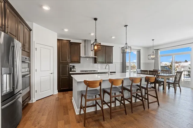 $519,900 | 1069 Ardmoor Drive, Crystal Lake, IL 60012