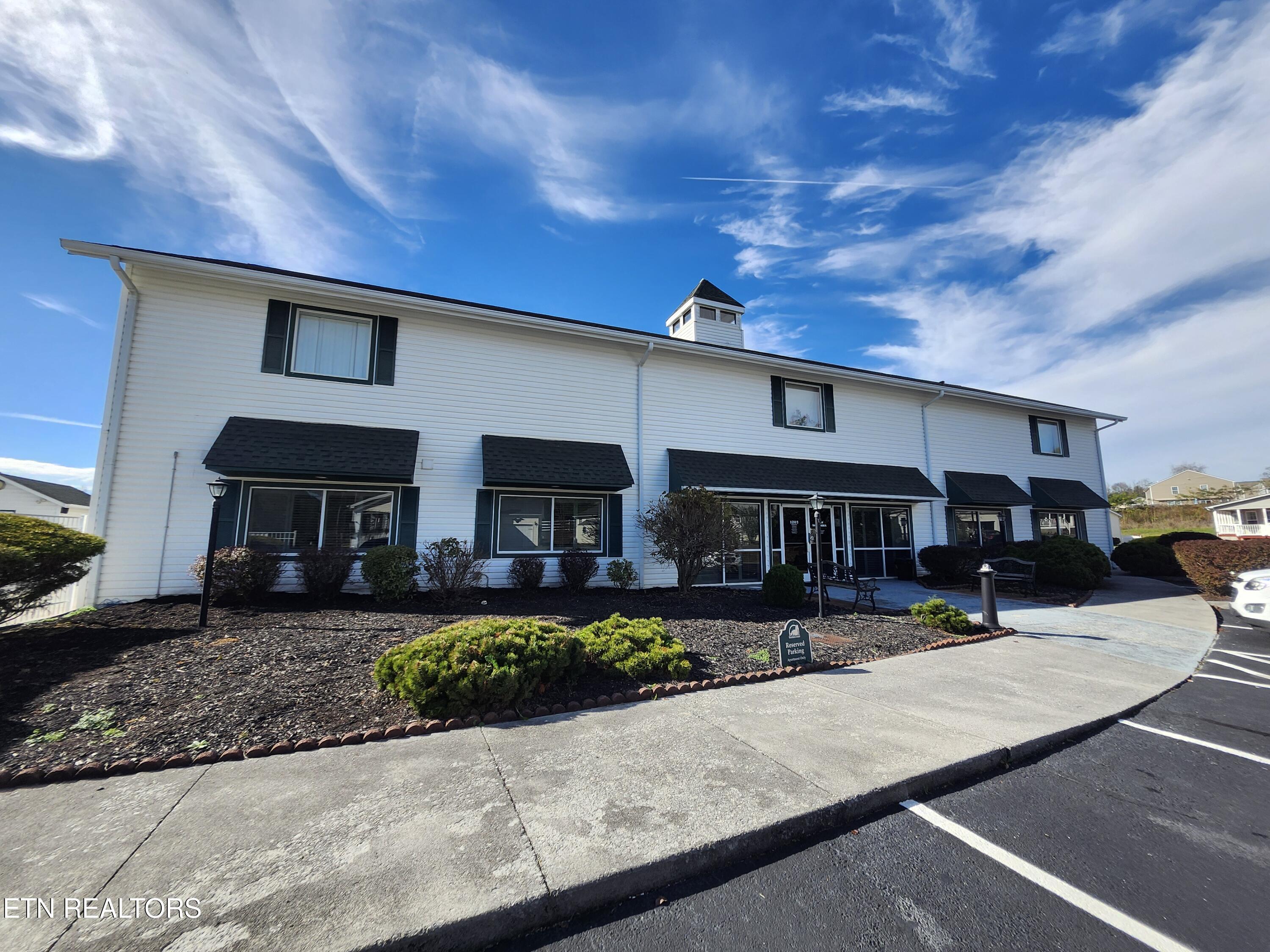 2553 Bay Meadows Way Sevierville, TN 37876 - Photo 24 of 30 Clubhouse