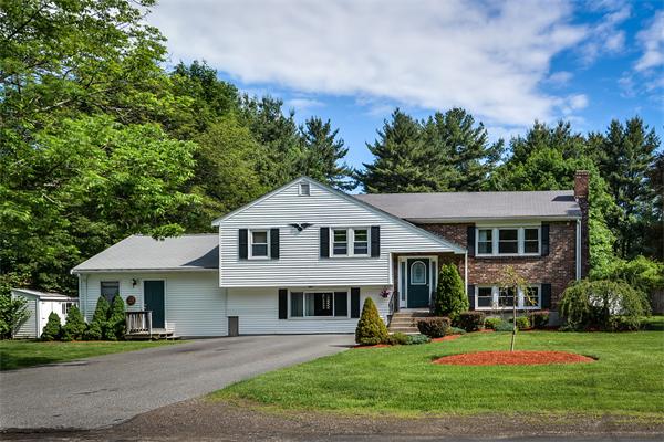 137 Lincoln Road Walpole, MA 02081 - Photo 1 of 29 Gallery Image 1