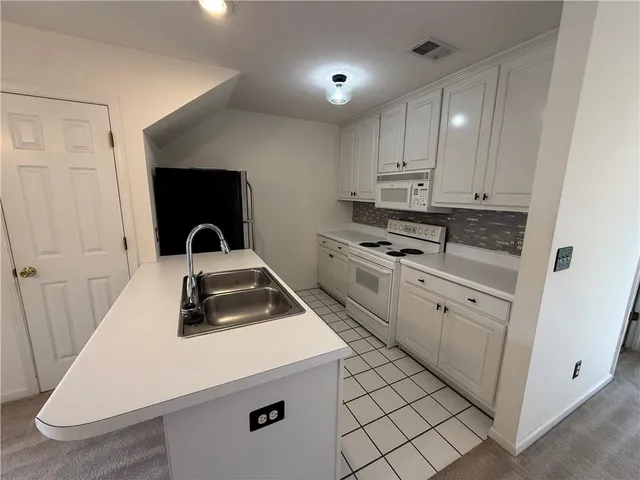 $1,500 | 2820 Florence Drive, Gainesville, GA 30504