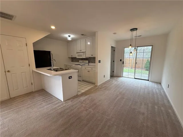 $1,500 | 2820 Florence Drive, Gainesville, GA 30504