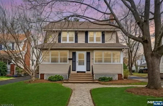 front view of house with a yard