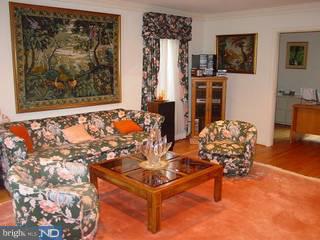 164 Forest Road Moorestown, NJ 08057 - Photo 2 of 5 Gallery Image 2