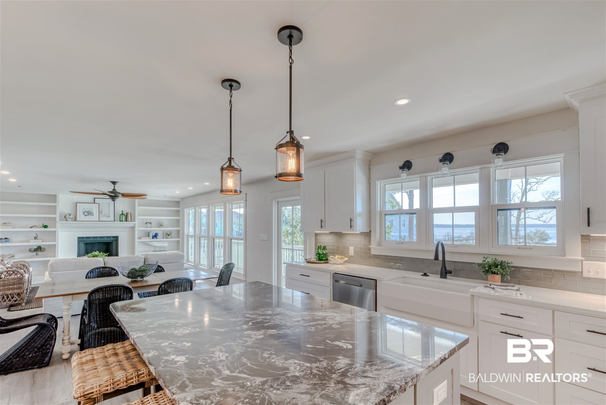 17150 Oyster Bay Road Gulf Shores, AL 36542 - Photo 11 of 41 Kitchen