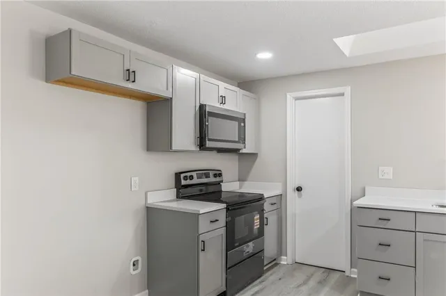 $347,500 | 28200 Northeast 160 Street, Excelsior Springs, MO 64024