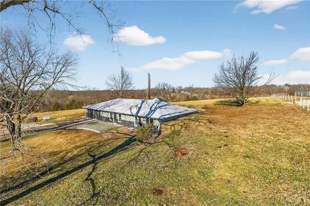 $347,500 | 28200 Northeast 160 Street, Excelsior Springs, MO 64024