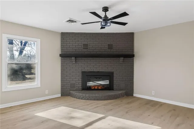 $347,500 | 28200 Northeast 160 Street, Excelsior Springs, MO 64024