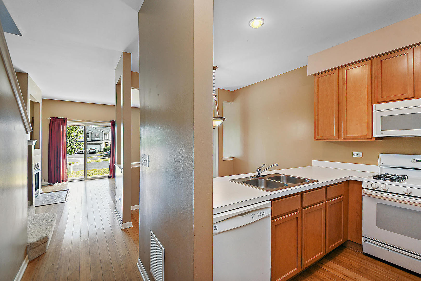 14829 West Victoria Crossing Lockport, IL 60441 - Photo 3 of 20