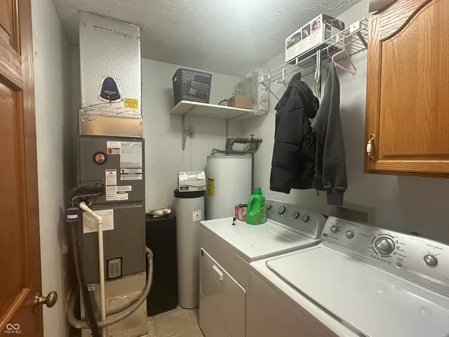 $297,000 | 6040 Buck Trail Road, Indianapolis, IN 46237