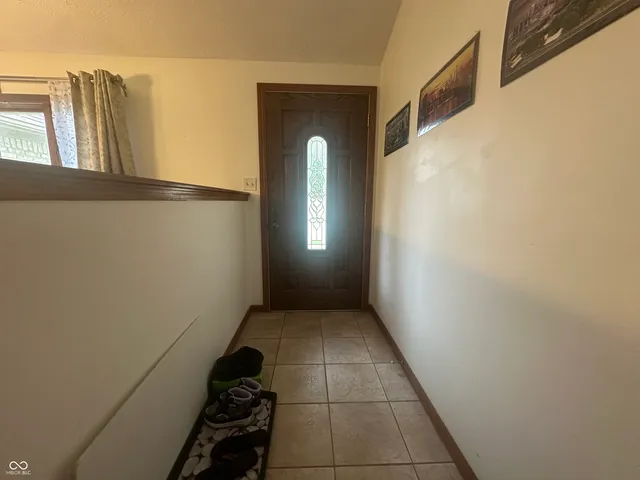 $297,000 | 6040 Buck Trail Road, Indianapolis, IN 46237