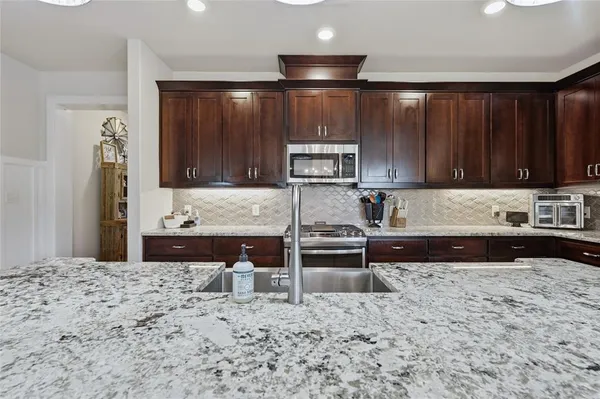 $397,000 | 3823 Fawn Meadow Trail, Denison, TX 75020
