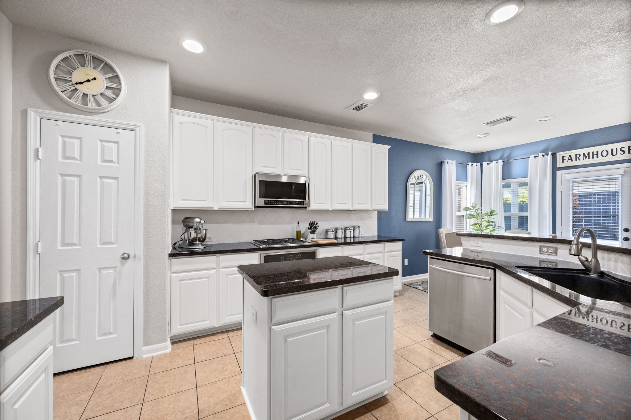 9611 Darbey Trace Drive Spring, TX 77379 - Photo 10 of 25