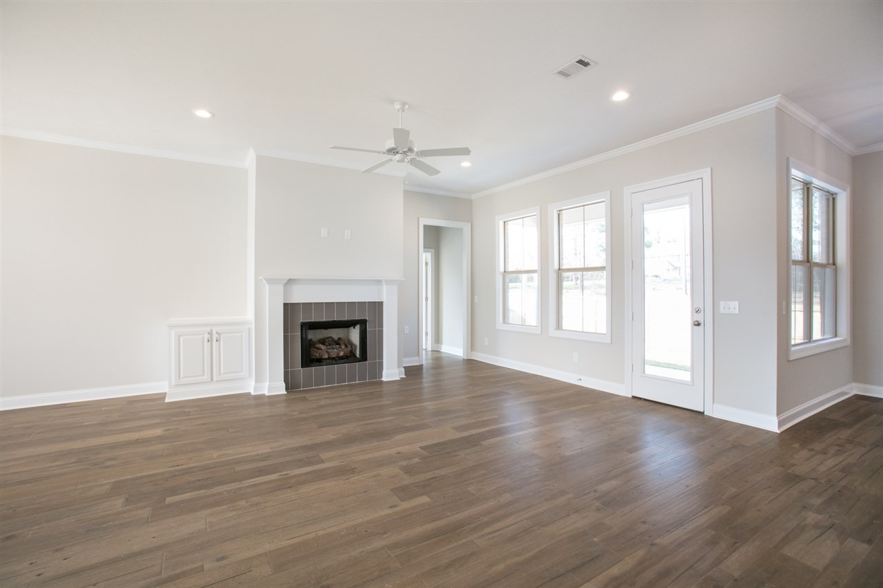 355 Emerald Way Brandon, MS 39047 - Photo 2 of 5 Photo 3
