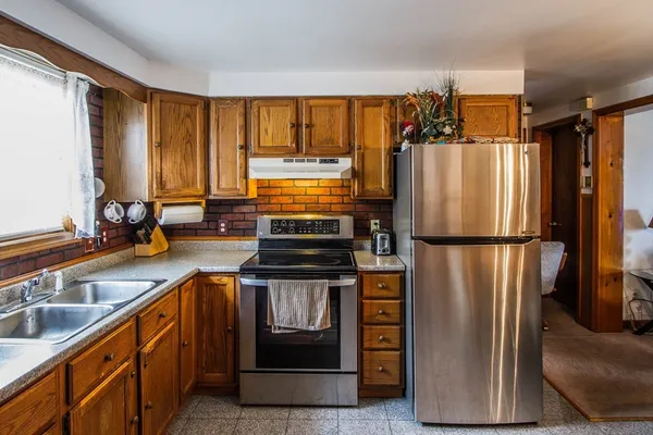 $222,500 | 172 Perry Avenue, Unit 2B, Worcester, MA 01610