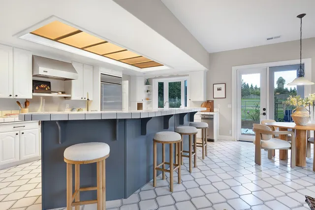 $1,995,000 | 2550 Hwy 116 S Sebastopol Ca South, Sebastopol, CA 95472