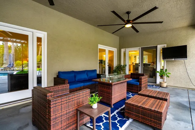 $1,995,000 | 2550 Hwy 116 S Sebastopol Ca South, Sebastopol, CA 95472