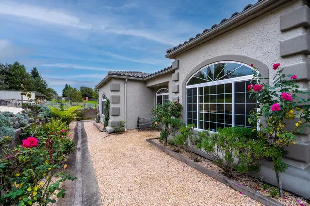$1,995,000 | 2550 Hwy 116 S Sebastopol Ca South, Sebastopol, CA 95472