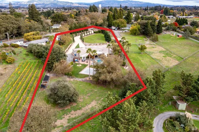 $1,995,000 | 2550 Hwy 116 S Sebastopol Ca South, Sebastopol, CA 95472