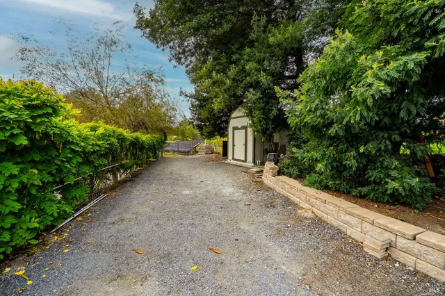 $1,995,000 | 2550 Hwy 116 S Sebastopol Ca South, Sebastopol, CA 95472