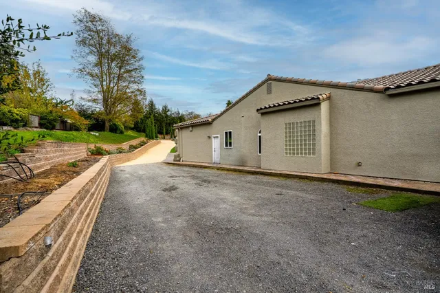 $1,995,000 | 2550 Hwy 116 S Sebastopol Ca South, Sebastopol, CA 95472