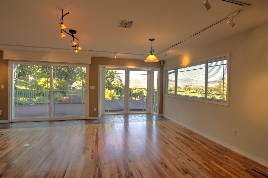 4690 Pioneer Road Medford, OR 97501 - Photo 7 of 35 Additional Photo