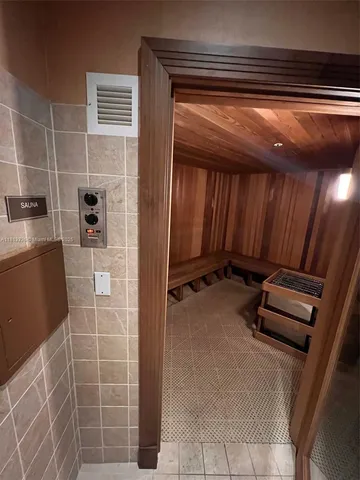 a view of a yard in front of building