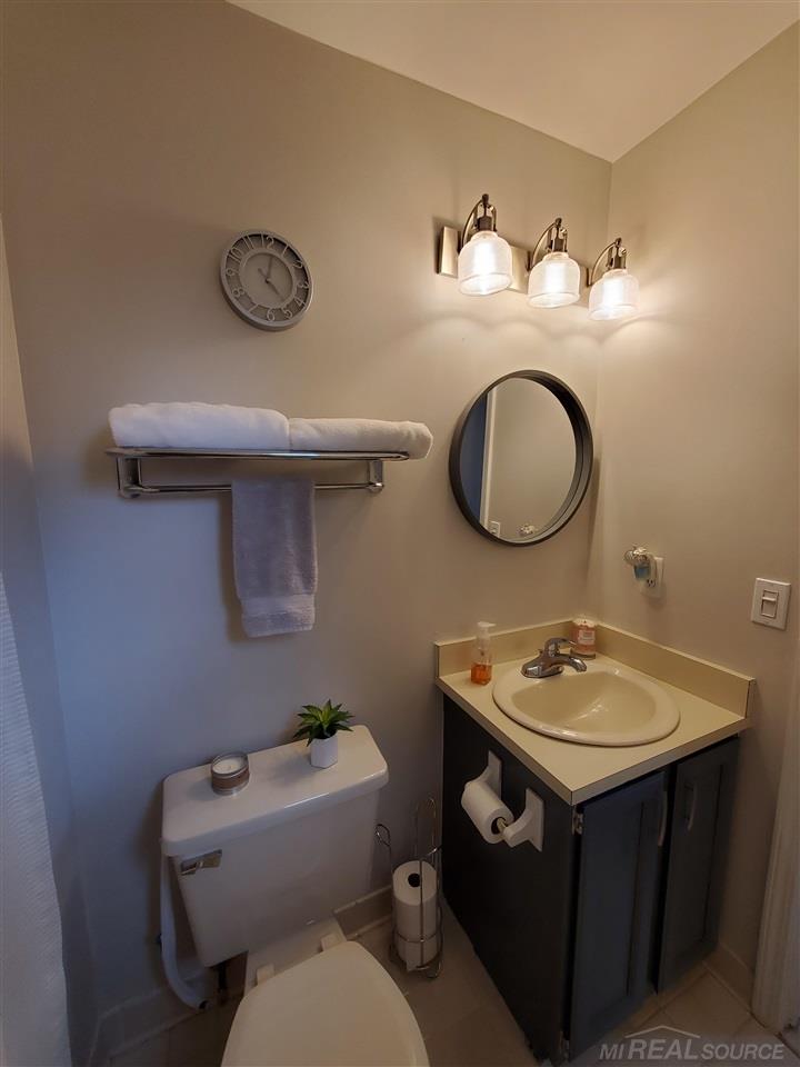 29550 Cotton Road New Baltimore, MI 48047 - Photo 27 of 59 50053894-26.JPG