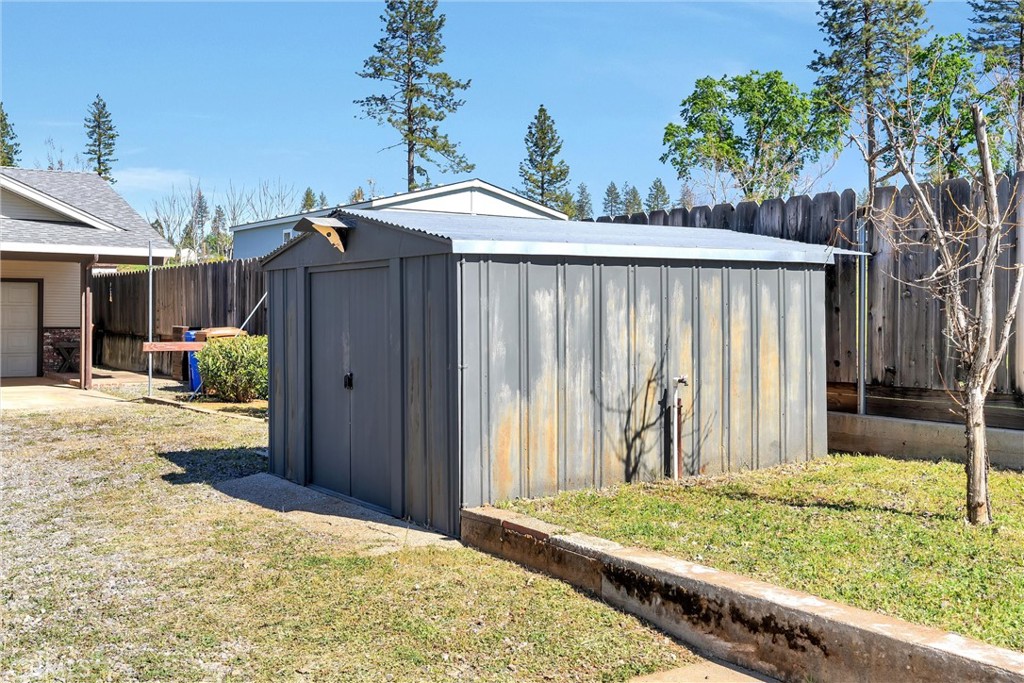 5586 Travis Road Paradise, CA 95969 - Photo 21 of 23