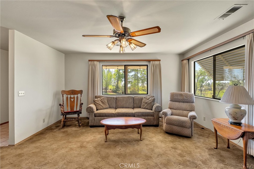 5586 Travis Road Paradise, CA 95969 - Photo 6 of 23