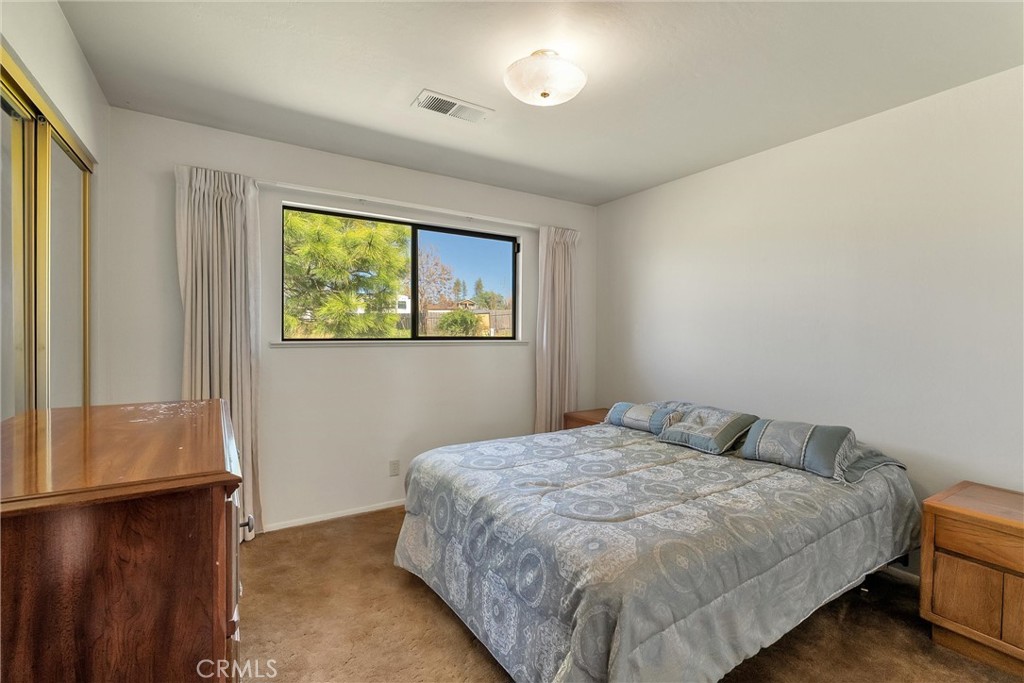 5586 Travis Road Paradise, CA 95969 - Photo 10 of 23