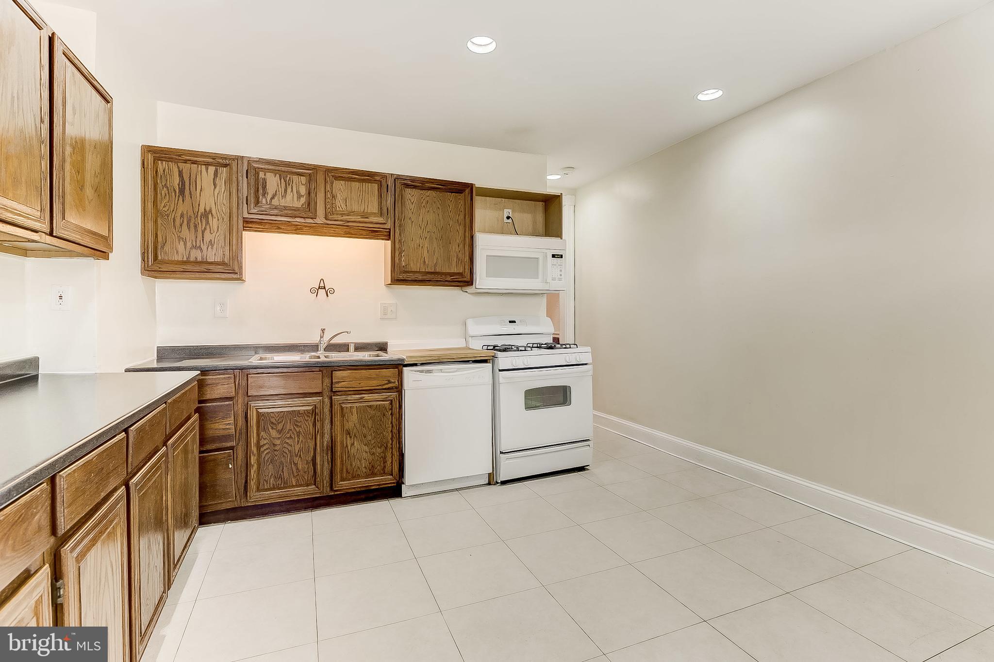 3617 Keswick Road Baltimore, MD 21211 - Photo 12 of 34
