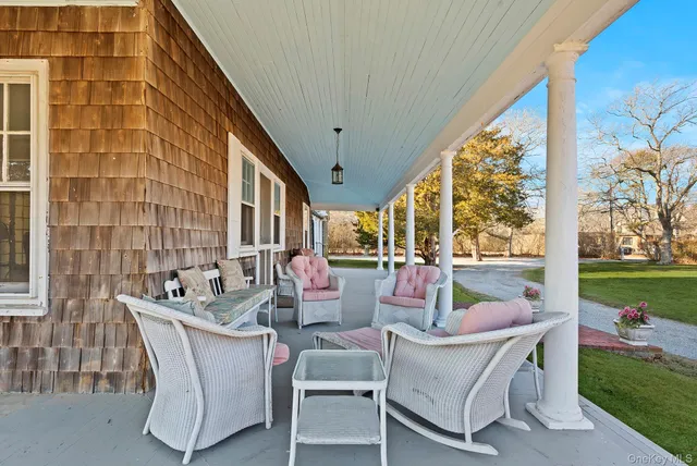 $6,495,000 | 11 Shinnecock Road, Quogue, NY 11959
