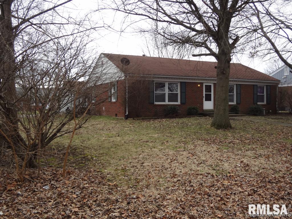 1830 Deerfield Road Chatham, IL 62629 - Photo 2 of 18 Gallery Image 2